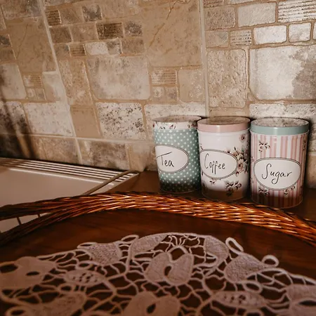 Planinska Kuca Tasic, Tara * Mokra Gora