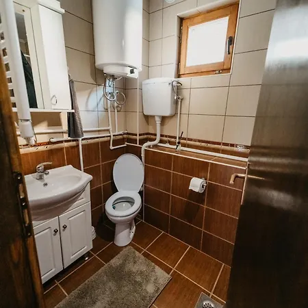 Planinska Kuca Tasic, Tara