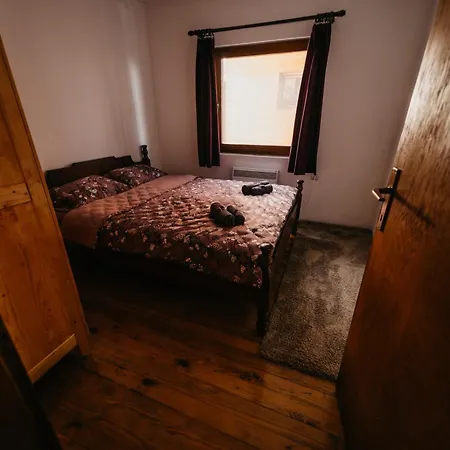 Planinska Kuca Tasic, Tara